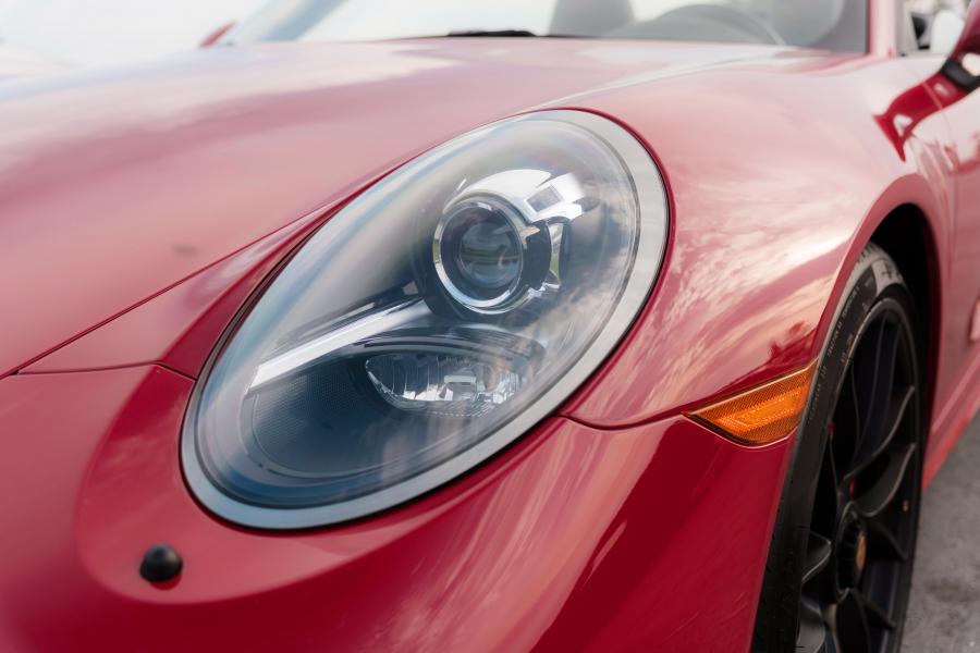 Детали экстерьера Porsche 911 Carrera GTS Cabriolet (991) 2017 года  (NA) (фото 19 из 30)